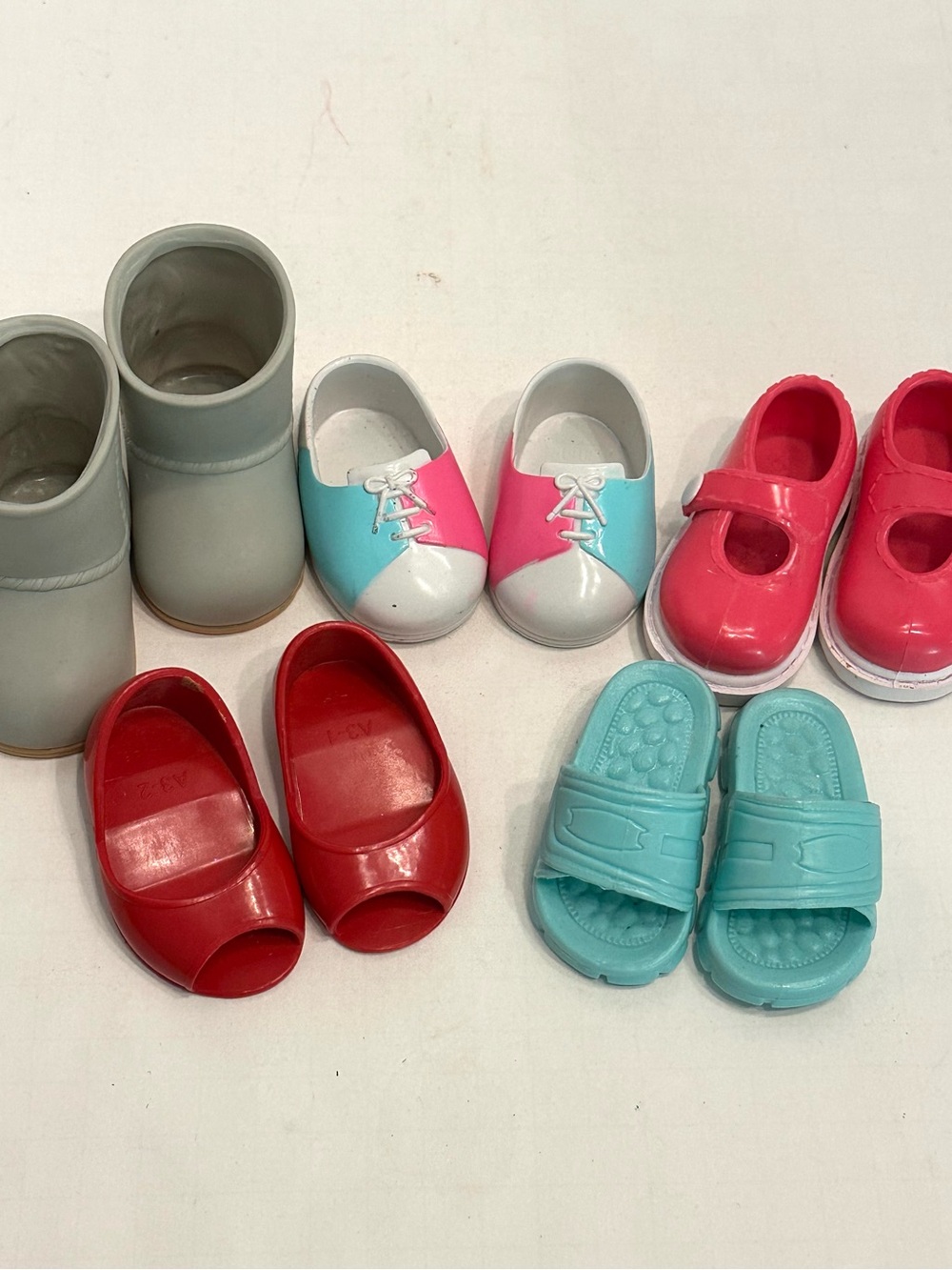 Our Generation 18 inch Assorted Doll Shoe Pack of 5